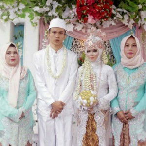 List Lisna profile icon