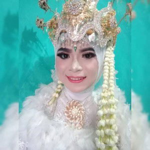 Sawitri Wiwit Poenya profile icon