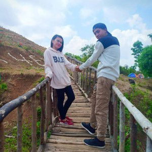 Madrona Famini Sherlan profile icon