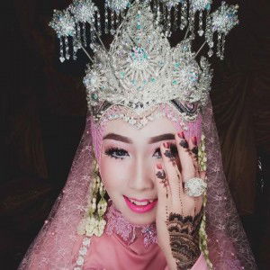 Fitri Handayani profile icon