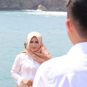 Fitri Lestari profile icon