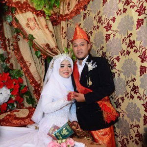 Resti Okfitasari profile icon