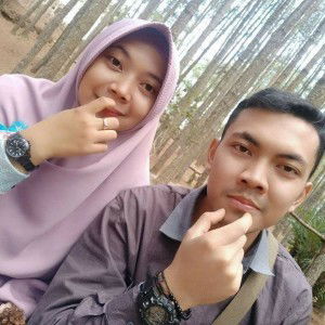 Estri Hana profile icon