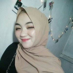 Sherly Annisa profile icon