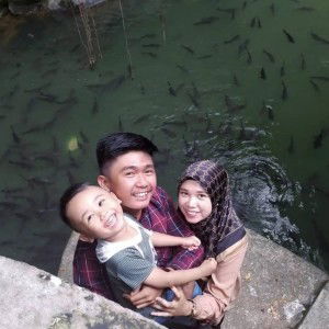 Rya Angraini profile icon