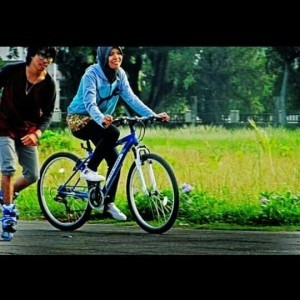 Nur Safitri profile icon