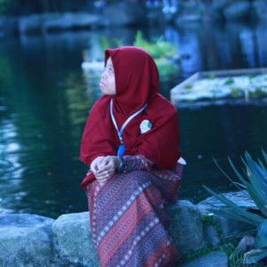 novita tri wahyuni profile icon