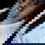 robelyn honesto profile icon