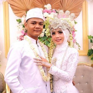 Santi Sari Ningsih profile icon