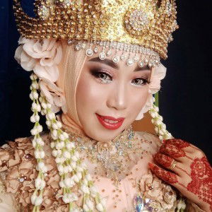 Nova Indriyani profile icon