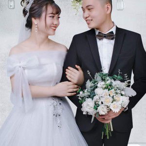 Phạm Tú Uyên profile icon