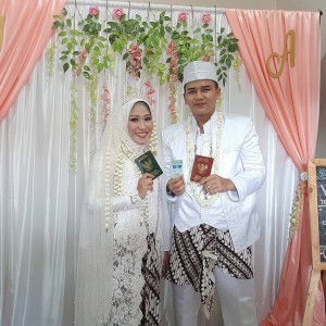 Yuni Safira profile icon