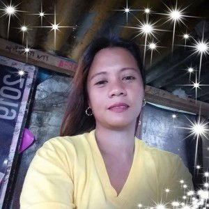 RoseLyn Burgos Bucareli profile icon