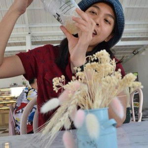 Bulan In In profile icon