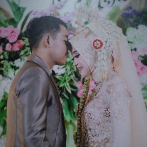 Riza Melani profile icon