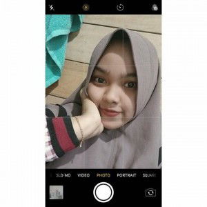 Dewi Andriani profile icon