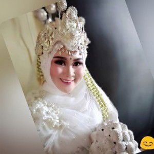 Ira Yullia R profile icon