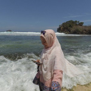 Dwi Mahayanti profile icon