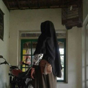 Fiena Muthoharoh profile icon