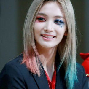 human being profile icon