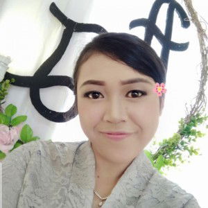 Alvhina Vhina Priandita profile icon