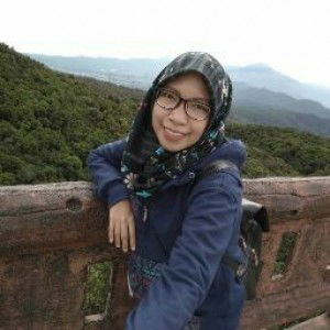 Tri Setiani profile icon