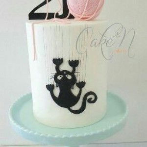 B ' Dyanna profile icon