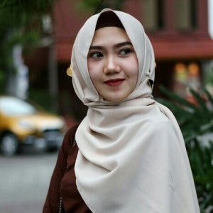 Putri Herlina Sugianto profile icon