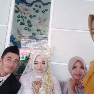 Budi Ike Rochmawan profile icon