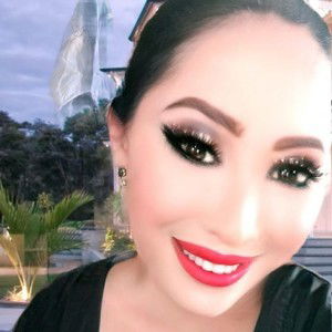 Mae Millan profile icon