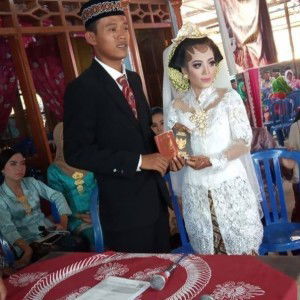 Novi Aprianti profile icon