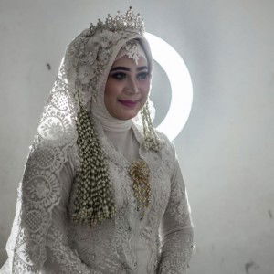 Wiwit Suryaning Putri profile icon