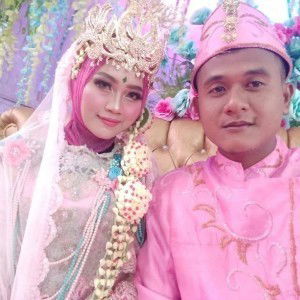 Erna Agustina profile icon