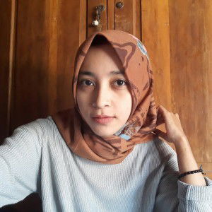 Esti Cahya profile icon