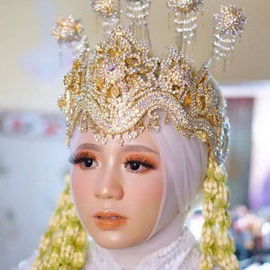 Dwi Elok S profile icon