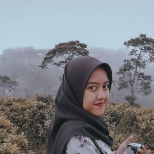 Putri Nur Huda profile icon