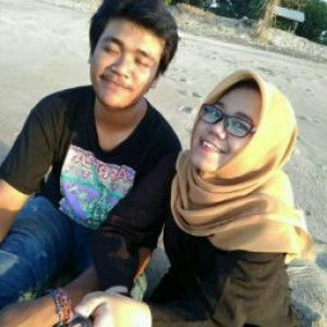 Dian Agustus Santi profile icon