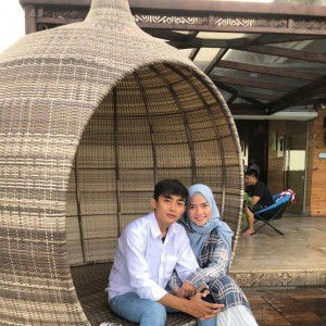 Resti Pertiwi profile icon