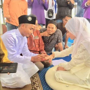 Siti Roziana profile icon