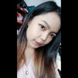 Dini Riyani profile icon