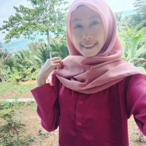 Putri Alpi profile icon