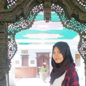 Mely Fatmawati profile icon