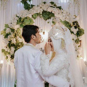 Ella Indah P profile icon