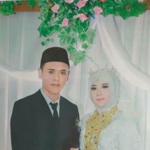 Yulia Az-zahra profile icon