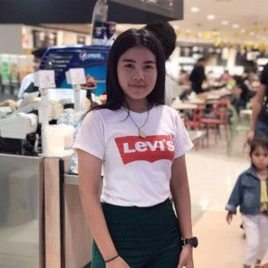 หญิง profile icon