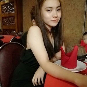 Mikkaila Recones profile icon