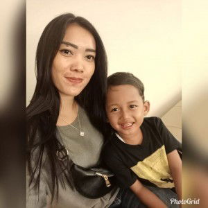 Weny Asghary profile icon