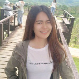 Apinya Boonmee profile icon