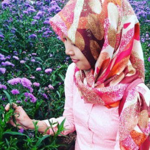 FITRIA PURWANINGSIH profile icon