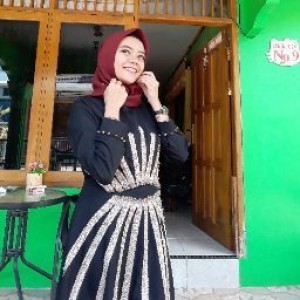 Rizky Putri profile icon